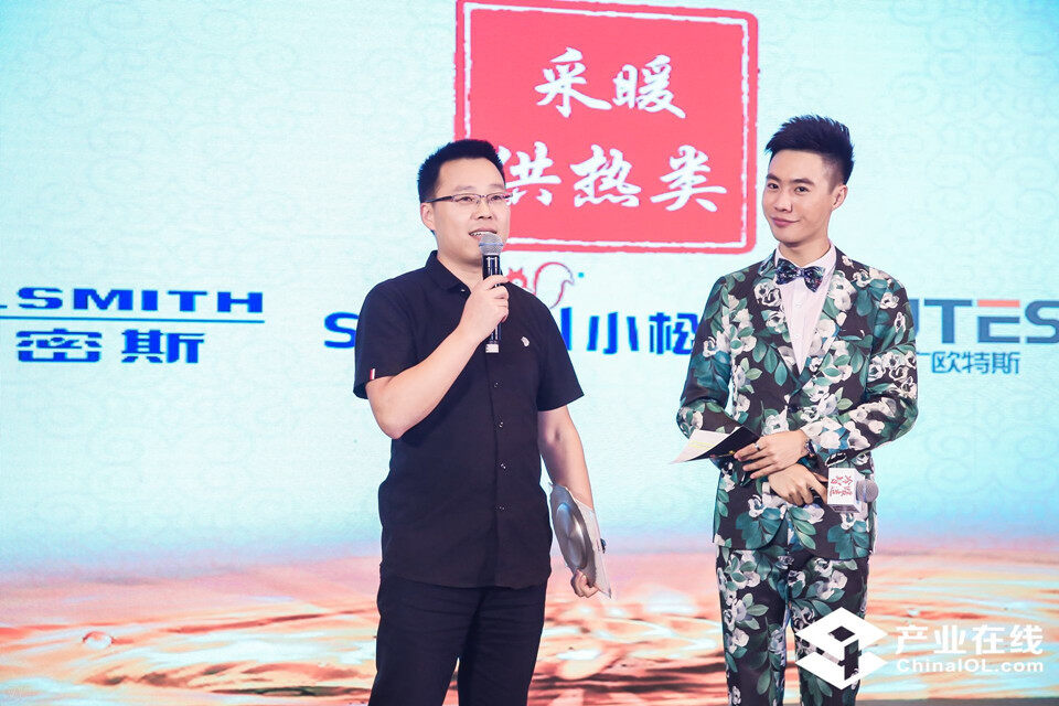 1536915142790221C77v.jpg e08a7fed-e093-4e5f-8228-8771d973c87d.jpg