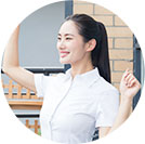 向女士
